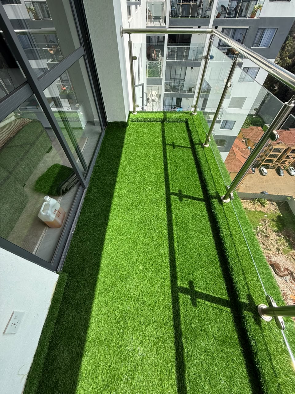 Artificial grass balcony installation